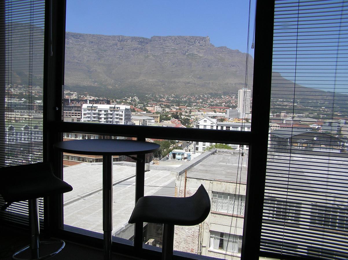 Urban Oasis At The Four Seasons Apartment Cape Town Restoran foto