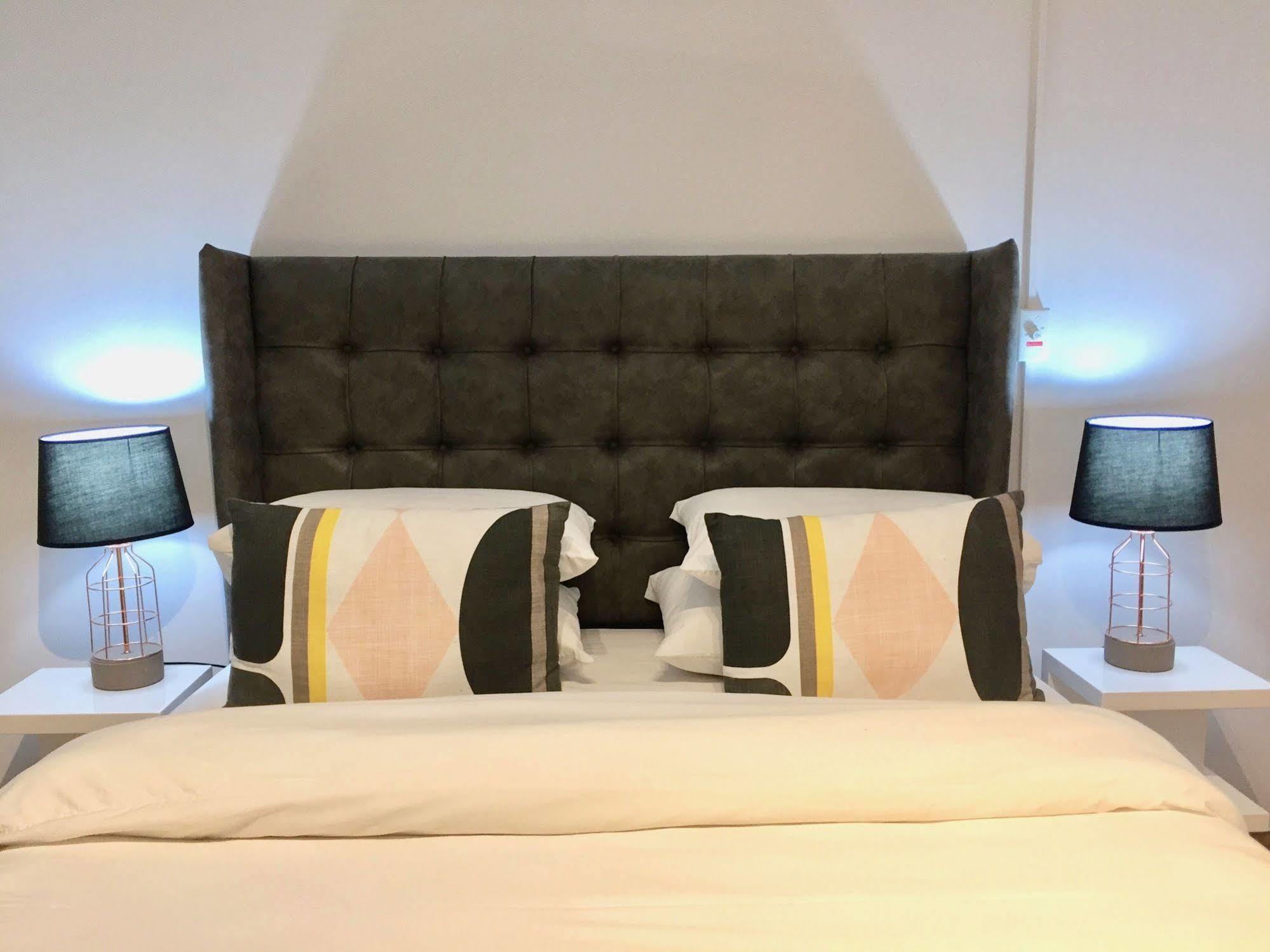 Urban Oasis At The Four Seasons Apartment Cape Town Bagian luar foto